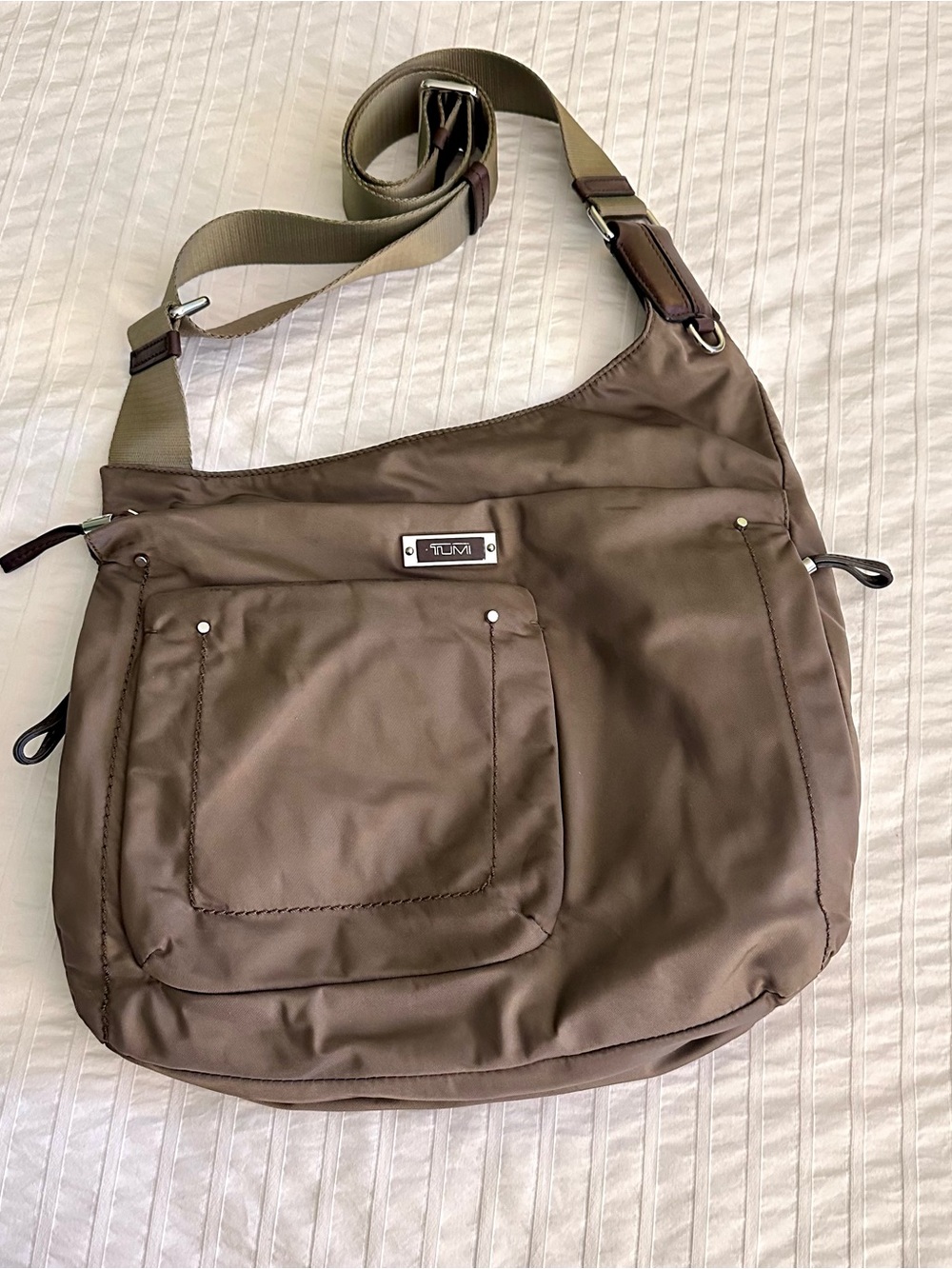Tumi Voyageur Sumatra Crossbody Bag Mushroom Green Brown Travel Messenger Nylon